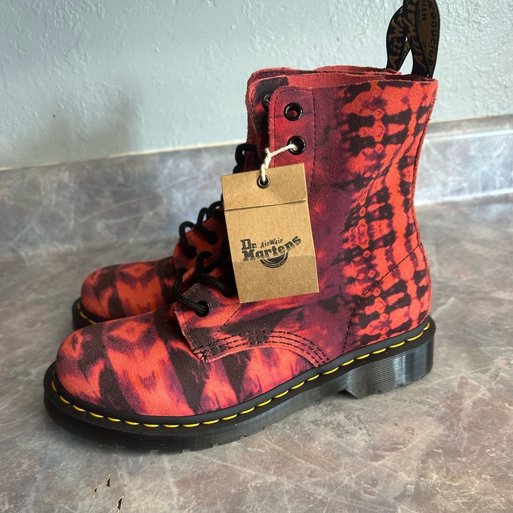New DR MARTENS Tie Dye Lace Up Boot 27242 GB01X ( Size US L  7)